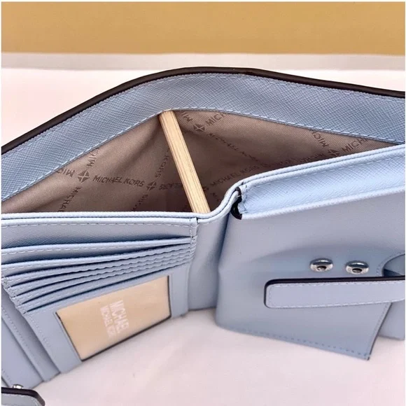 Michael Kors DoubleZip Wallet Wristlet
Phone Case VISTA BLUE - Picture 6 of 12